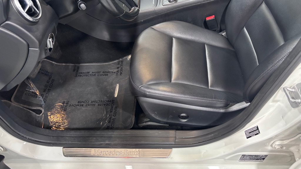Used 2015 Mercedes-Benz GLA 250 4MATIC image 11