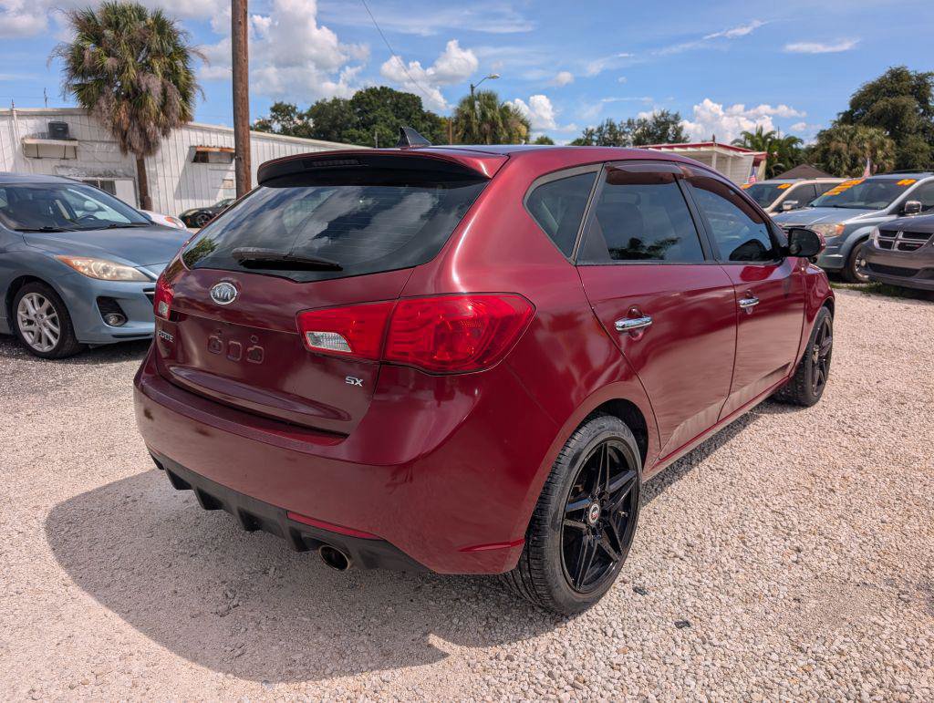 Used 2011 Kia Forte SX w/ Tech Pkg FWD image 7