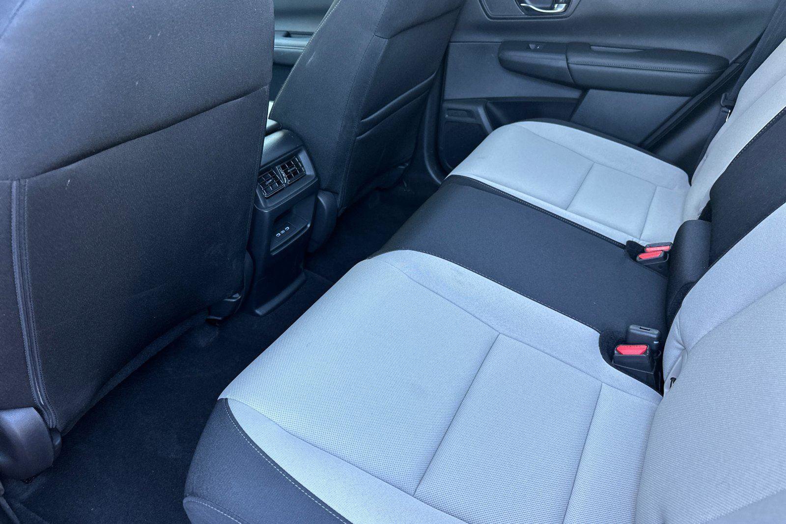 Used 2025 Honda CR-V EX image 12