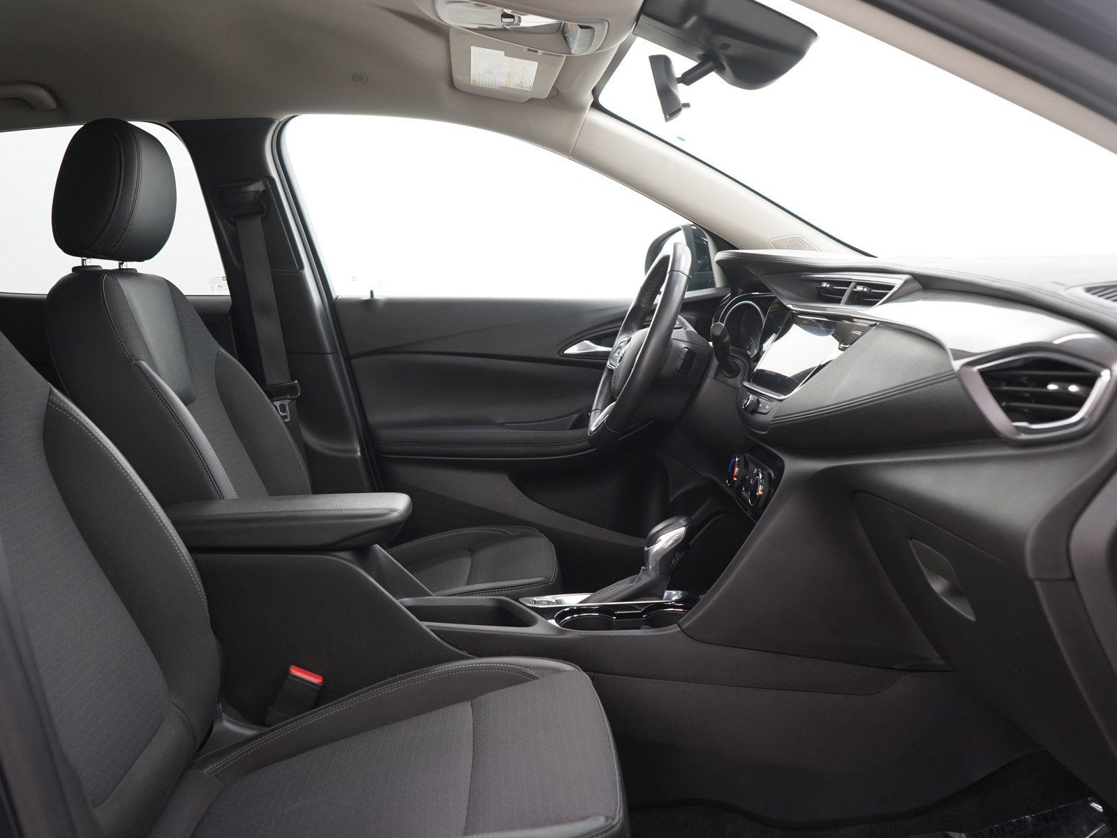 Used 2020 Buick Encore GX Preferred w/ Cold Weather Comfort Package image 12