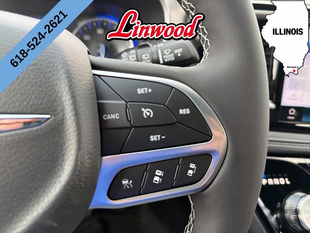 New 2026 Chrysler Pacifica Select FWD image 20