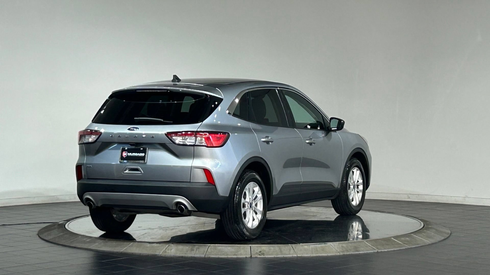 Used 2022 Ford Escape SE w/ Cold Weather Package FWD image 10