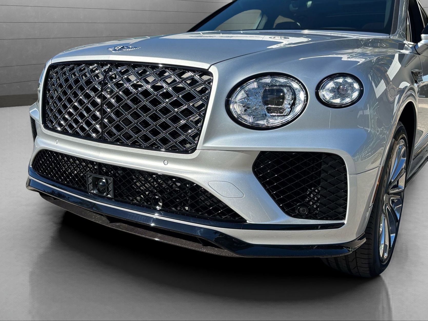 New 2025 Bentley Bentayga Extended Wheelbase image 38