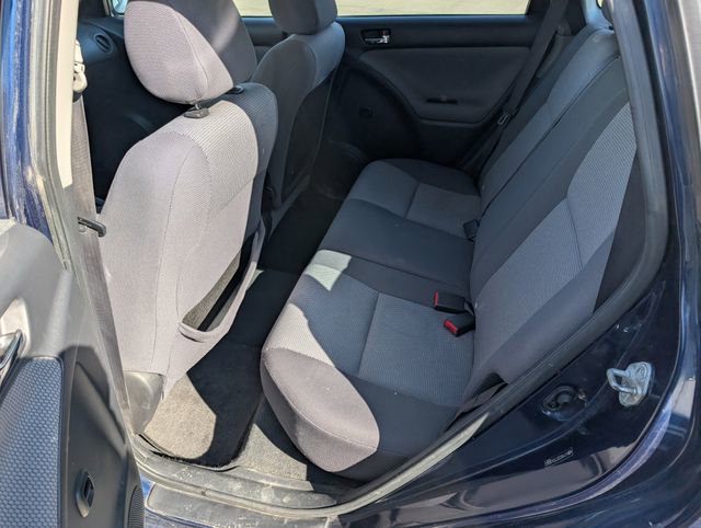 Used 2005 Toyota Matrix XR image 11