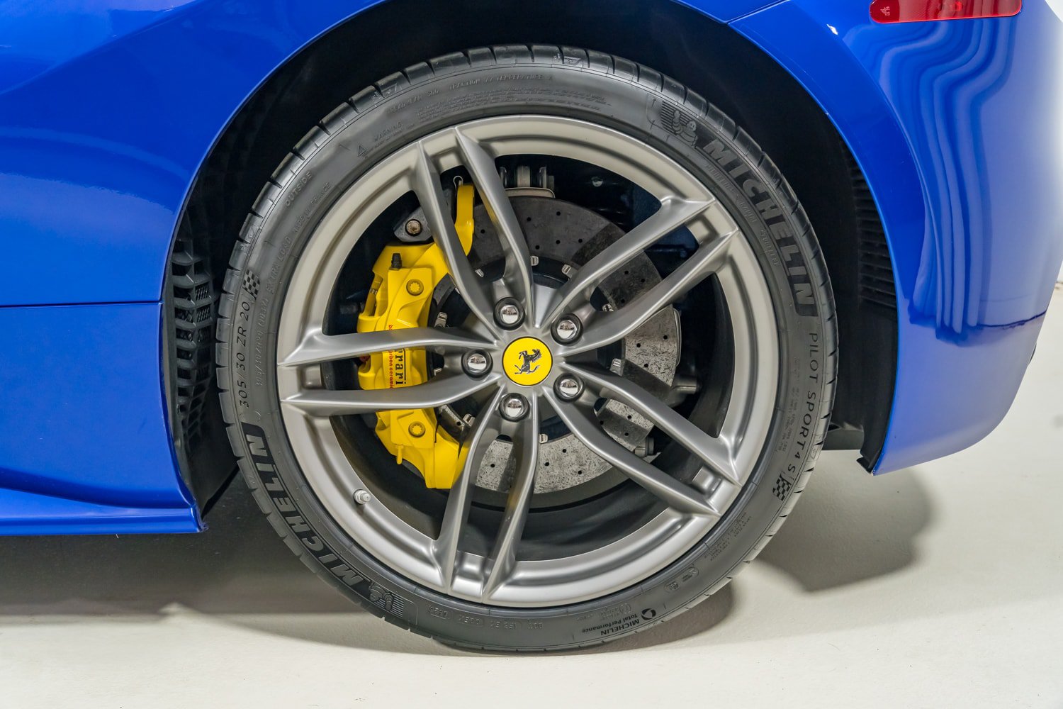 Certified 2019 Ferrari 488 Spider RWD image 23