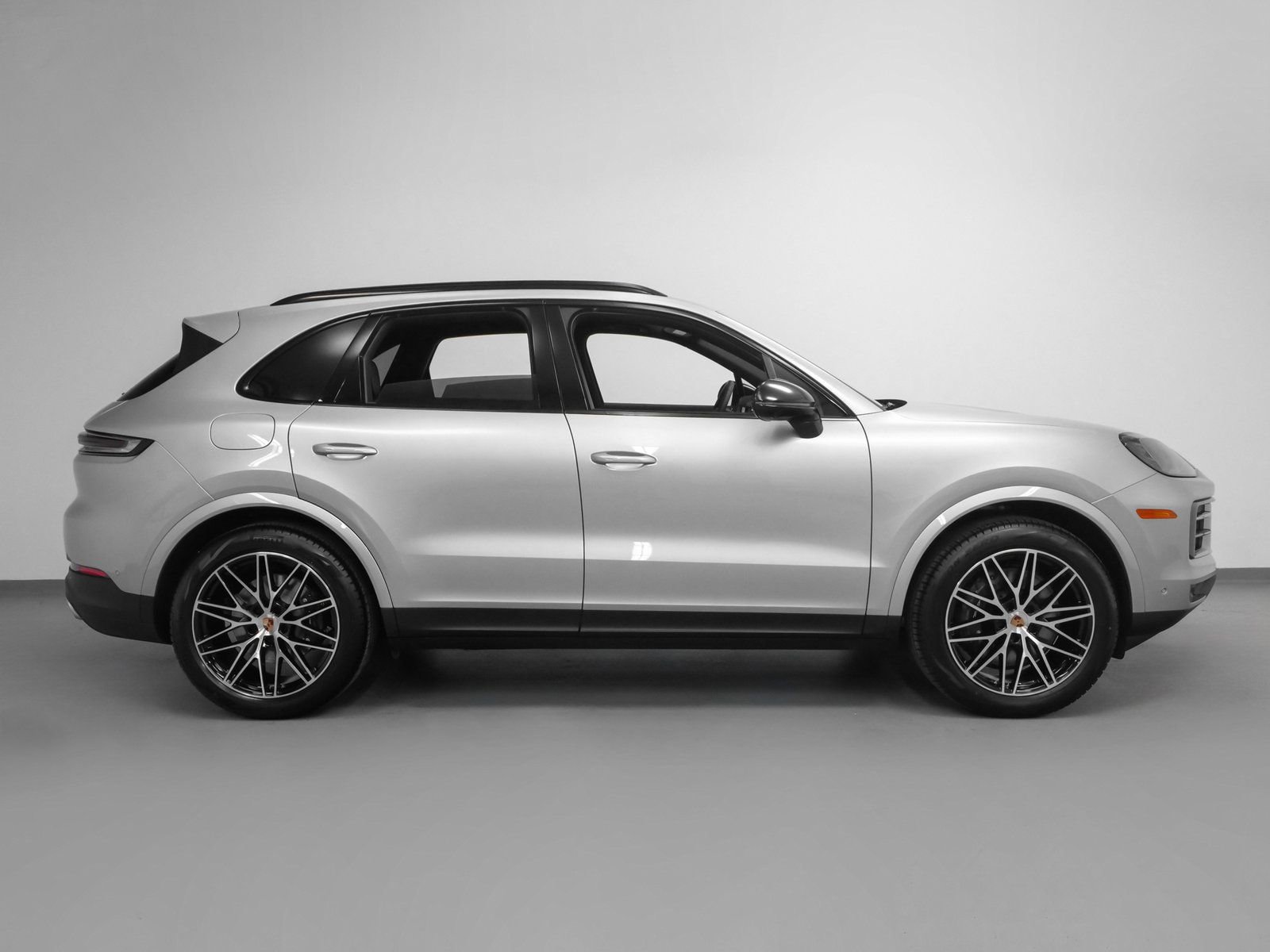 Certified 2025 Porsche Cayenne image 11