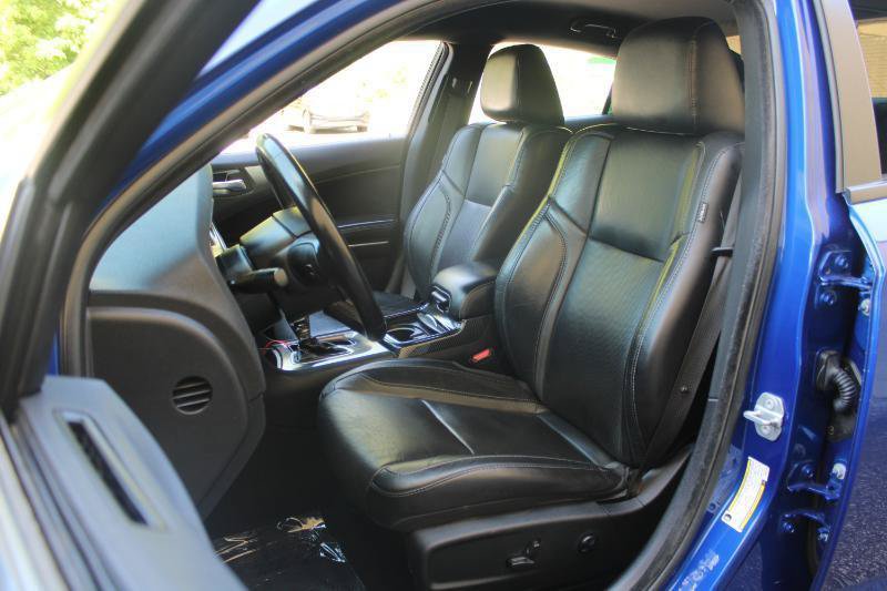 Used 2021 Dodge Charger SXT w/ Leather Interior Group RWD image 10