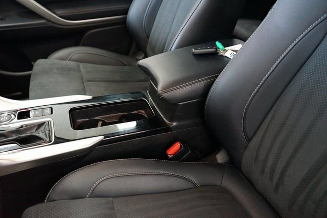 Used 2025 Mitsubishi Eclipse Cross SE image 29