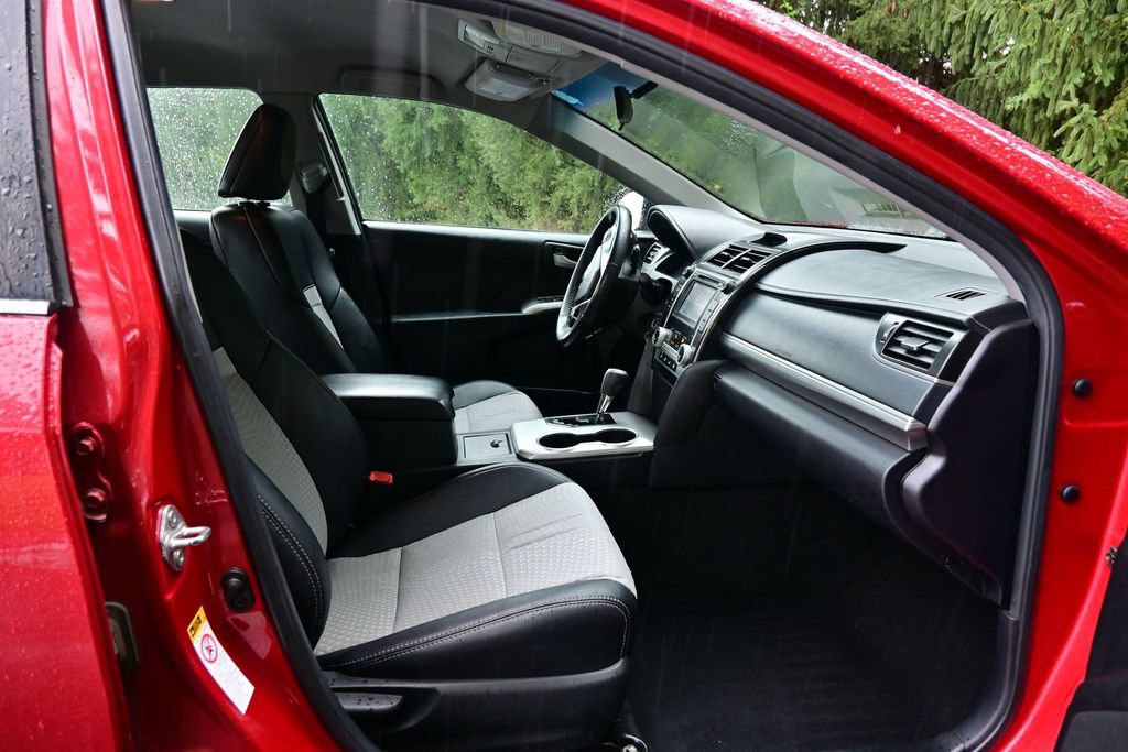 Used 2013 Toyota Camry SE FWD image 22