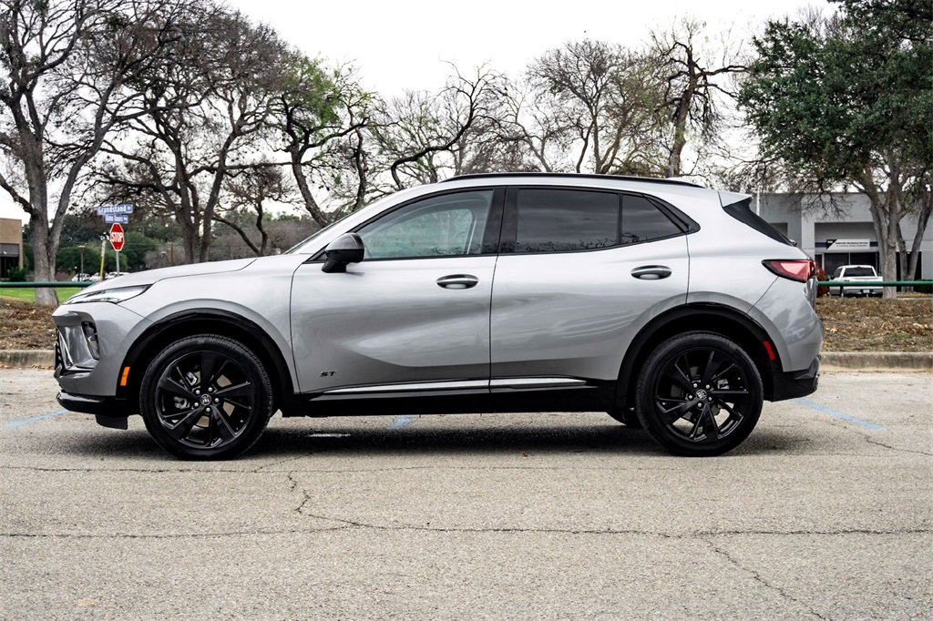 Used 2024 Buick Envision Sport Touring image 8