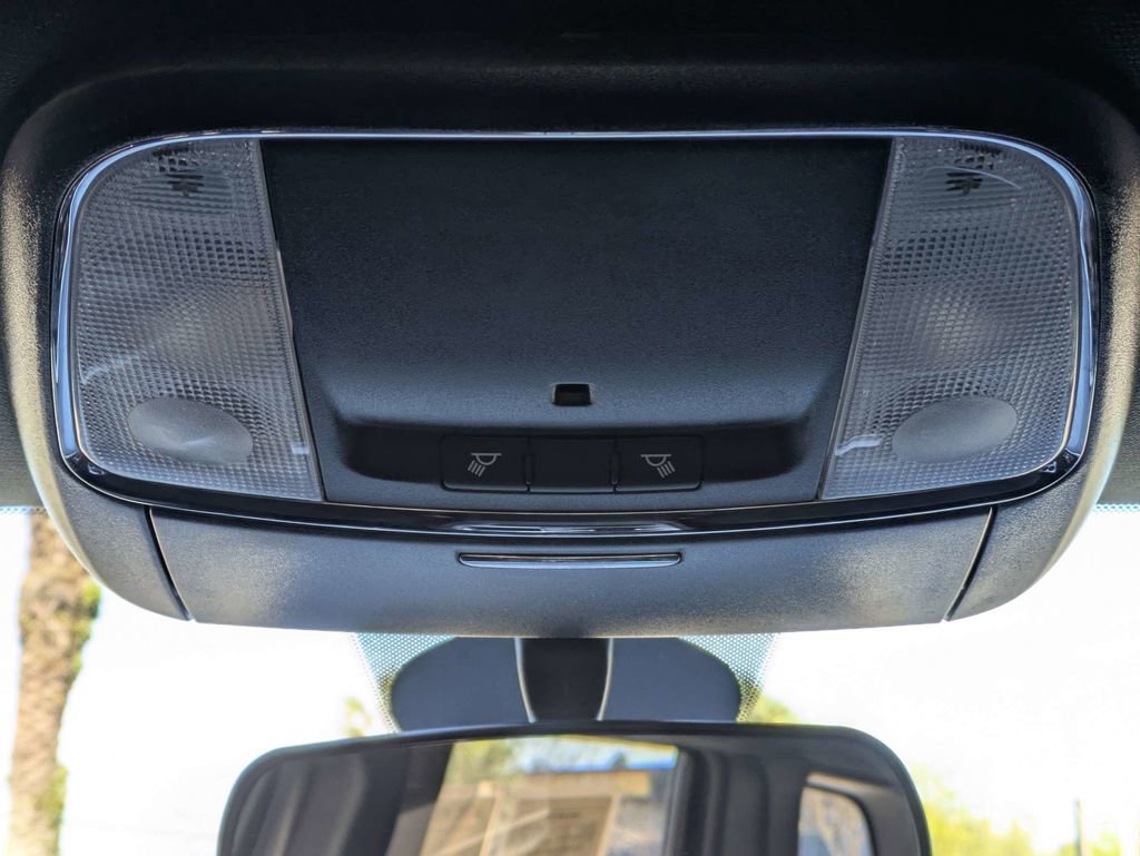 Used 2021 Jeep Grand Cherokee Laredo image 22