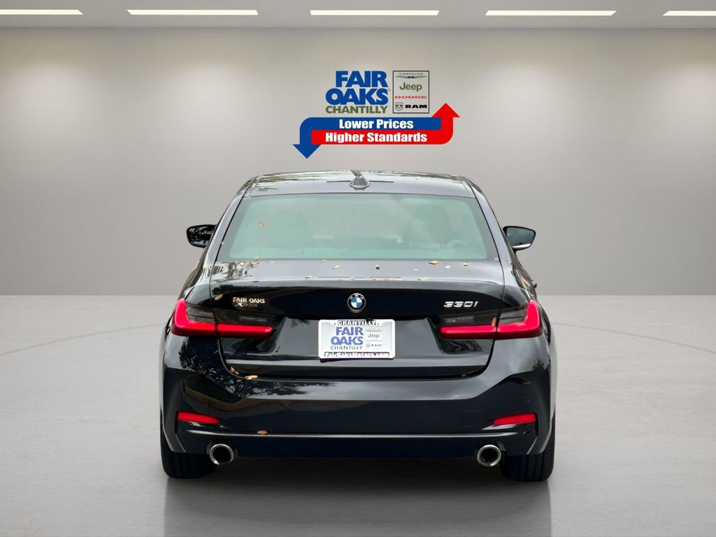 Used 2024 BMW 330i xDrive Sedan w/ Convenience Package image 12