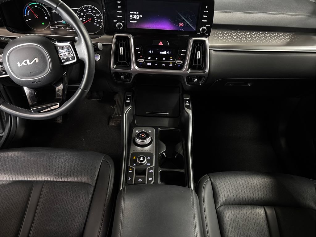 Certified 2023 Kia Sorento EX image 19
