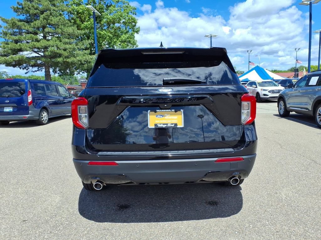 Certified 2023 Ford Explorer ST-Line AWD/4WD image 6