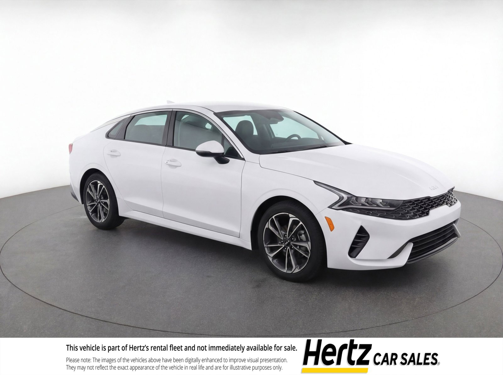 Used 2023 Kia Forte LXS image 1