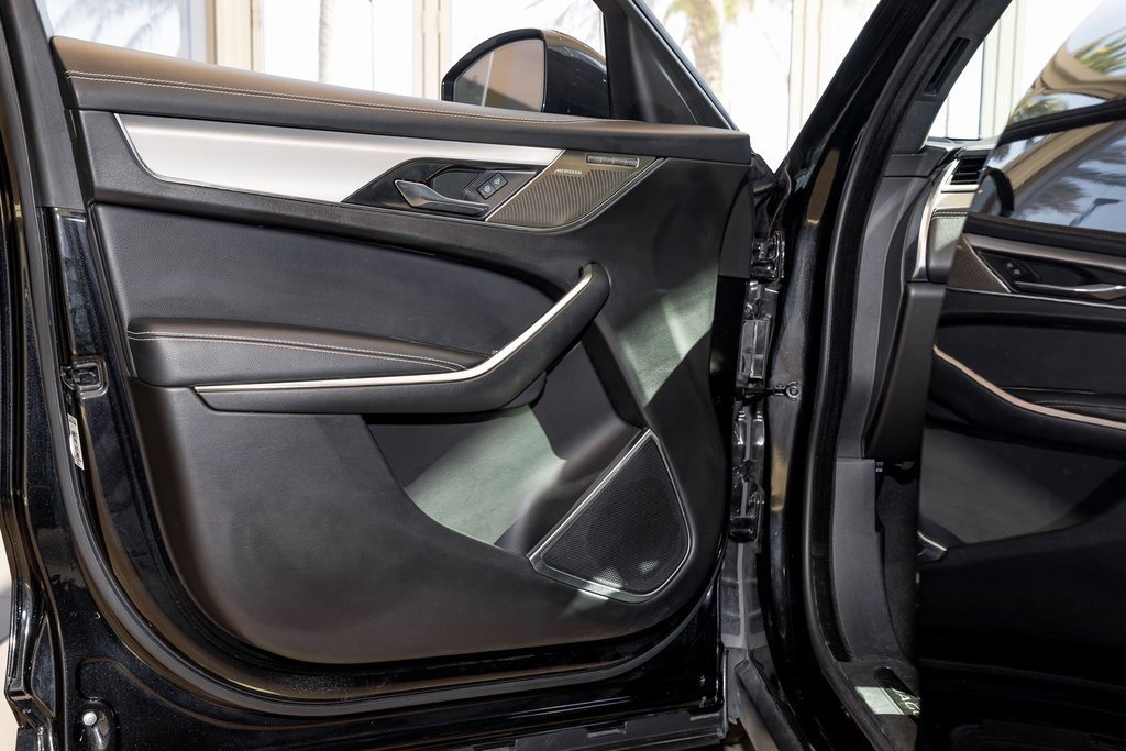 Used 2025 Jaguar F-PACE R-Dynamic S image 20