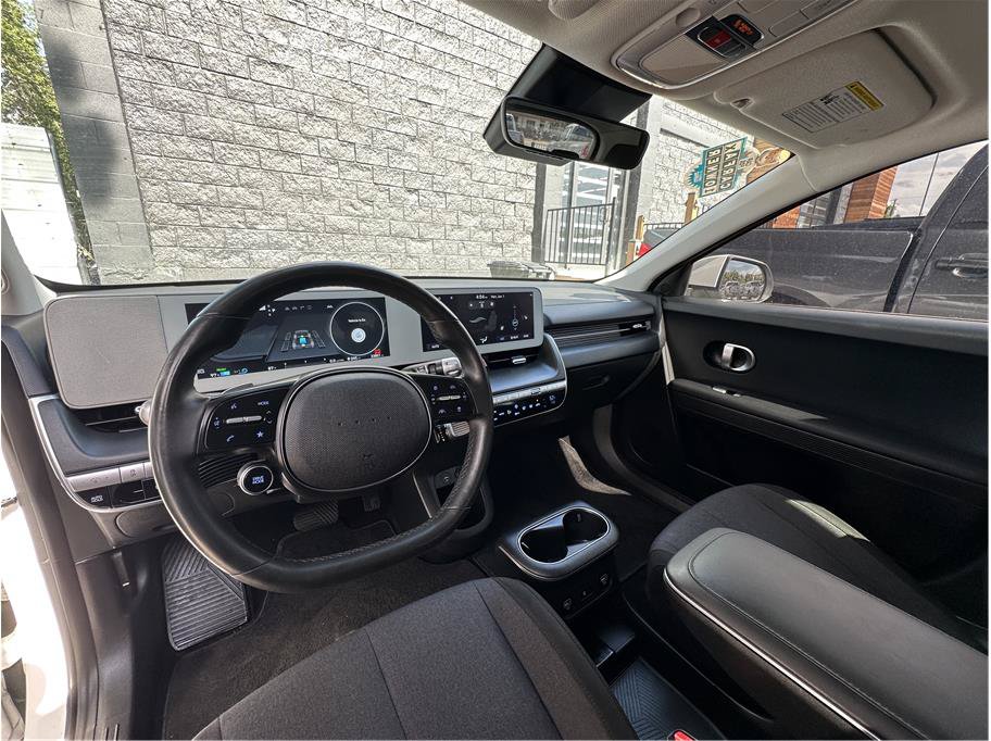 Used 2024 Hyundai Ioniq 5 SEL AWD/4WD image 2