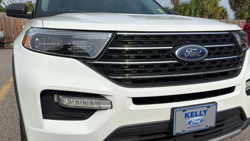 Used 2021 Ford Explorer XLT w/ Equipment Group 202A AWD/4WD image 10