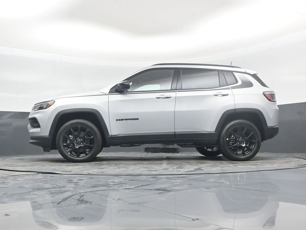New 2026 Jeep Compass Latitude AWD/4WD image 43