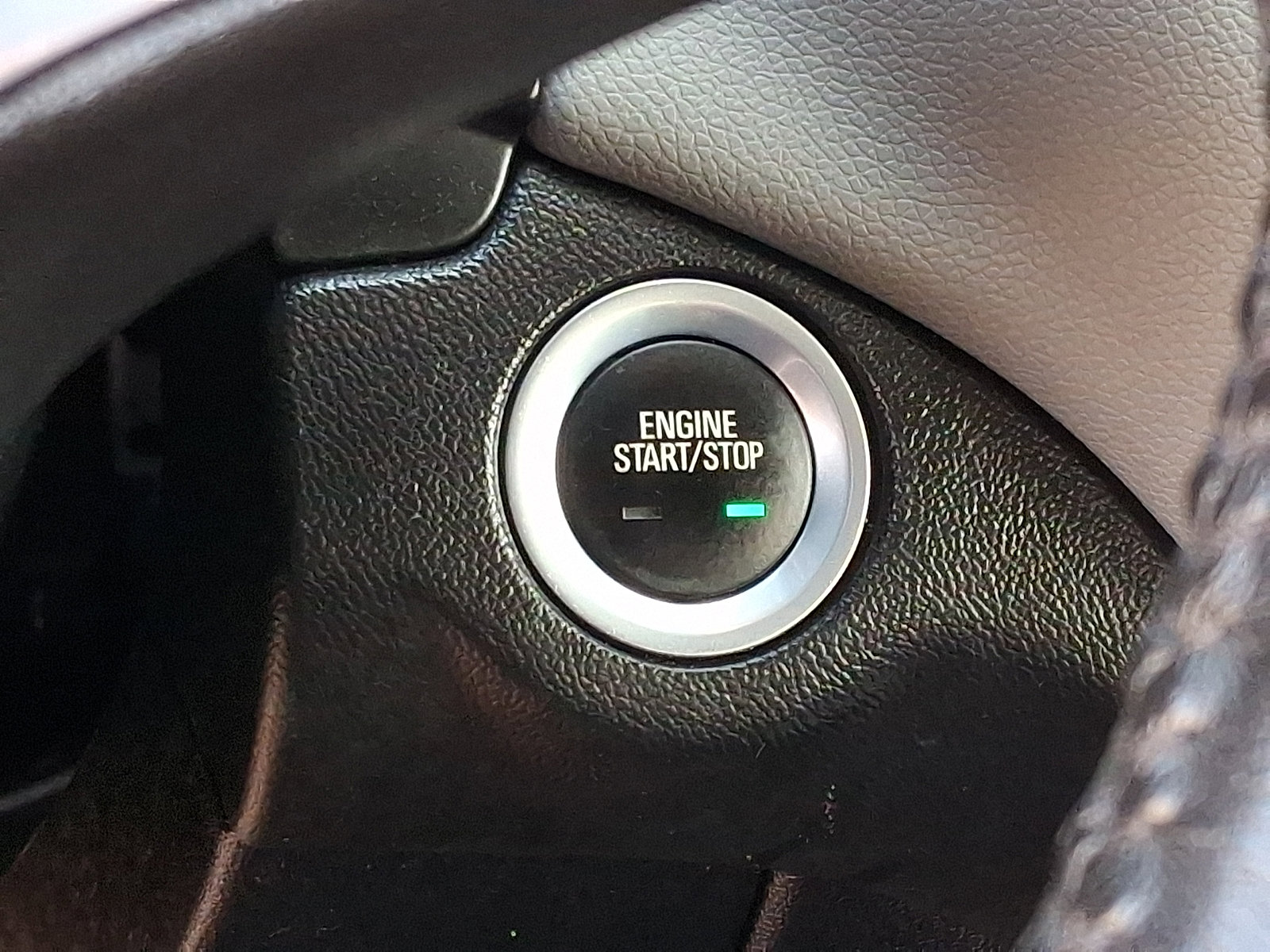 Used 2019 Chevrolet Equinox LT AWD/4WD image 25