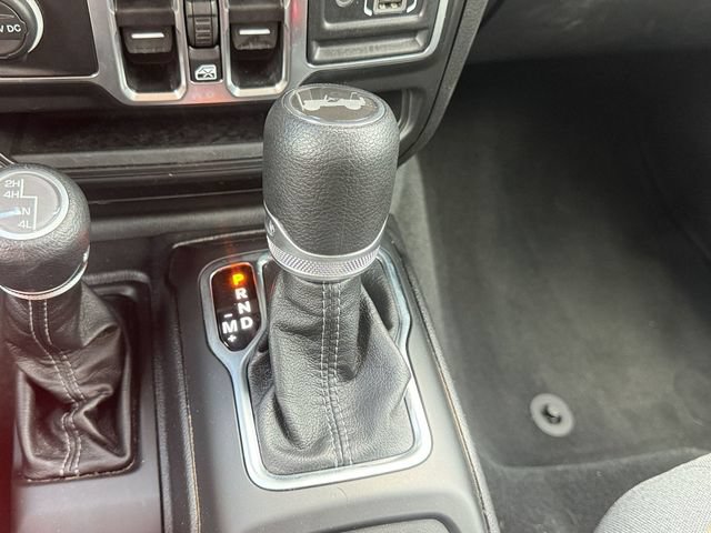 Used 2026 Jeep Wrangler Unlimited Sahara AWD/4WD image 47