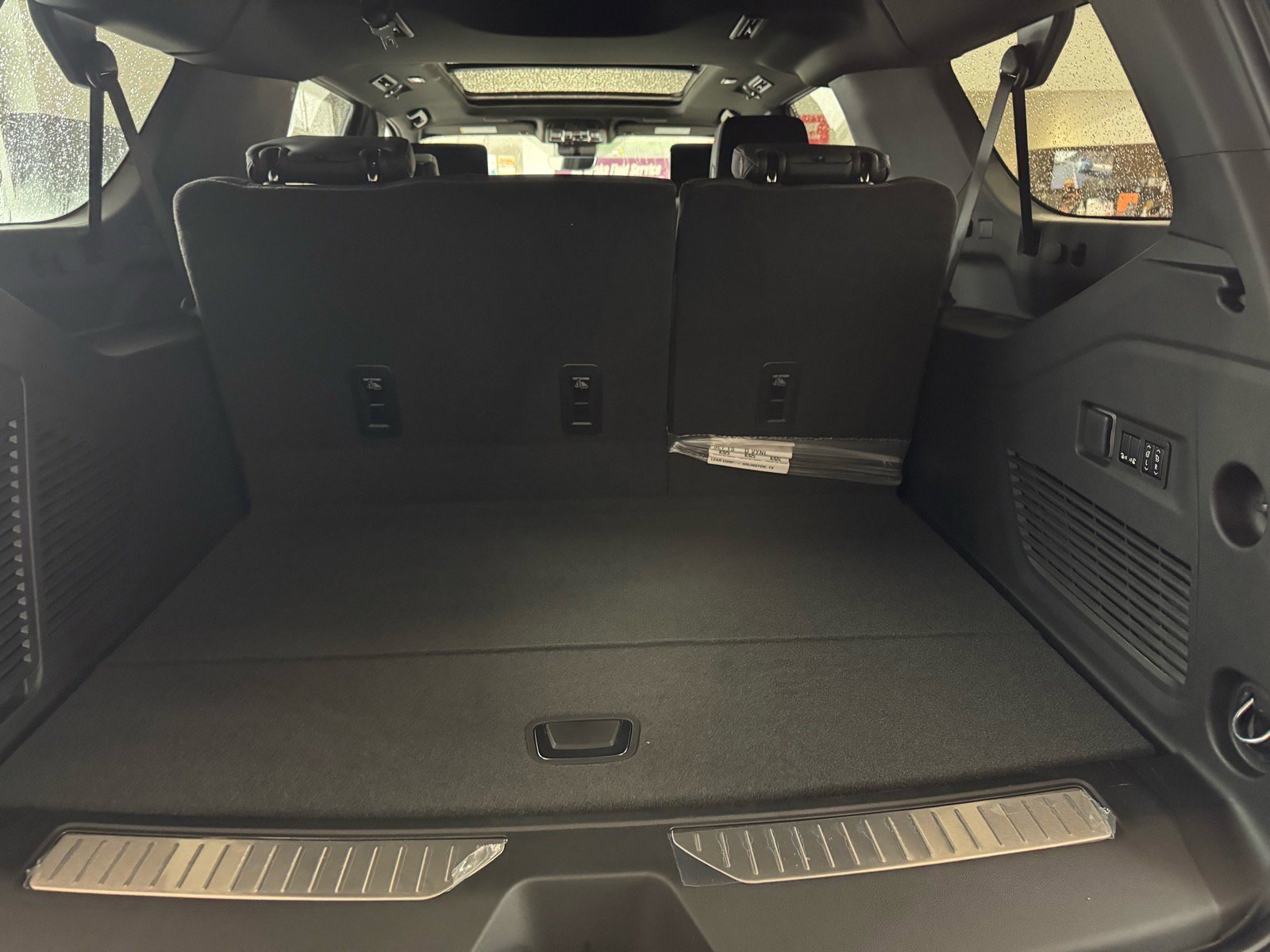 New 2026 GMC Yukon XL Denali image 8