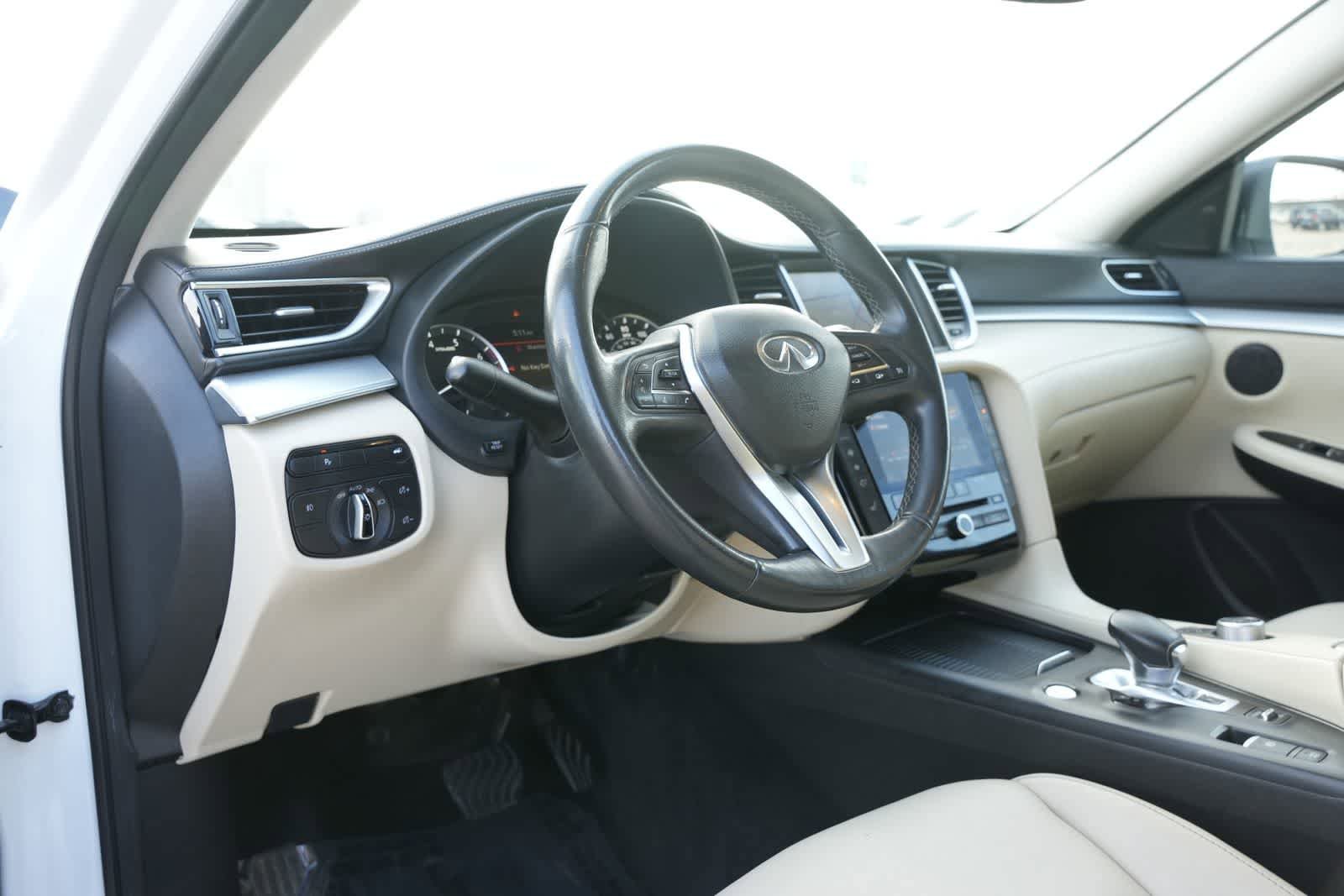 Used 2020 INFINITI QX50 Luxe w/ Navigation Package AWD/4WD image 15