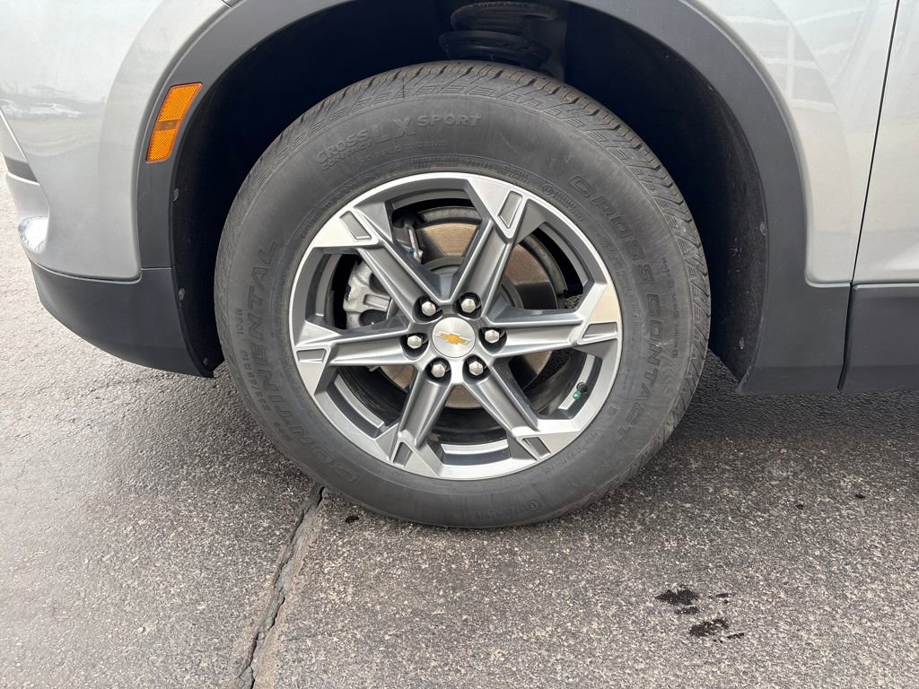 Certified 2025 Chevrolet Blazer LT w/ Convenience Package image 32