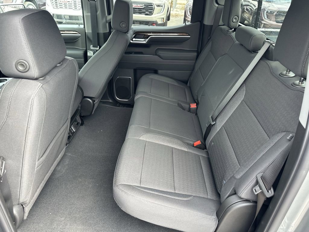 New 2026 GMC Sierra 1500 SLE w/ Preferred Package AWD/4WD image 17