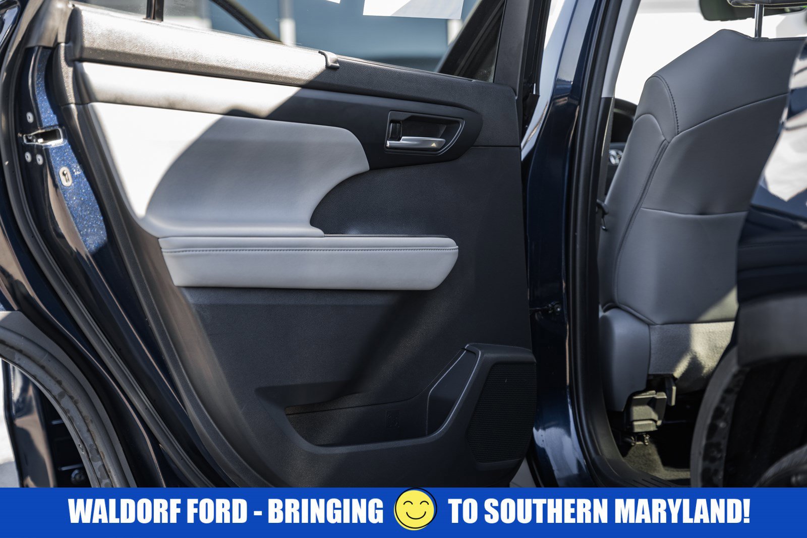 Used 2020 Toyota Highlander XLE image 39