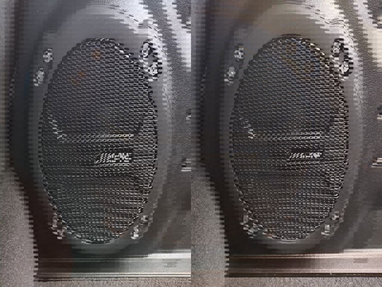 Used 2022 Jeep Wrangler Unlimited Rubicon 4xe w/ Cold Weather Group image 31