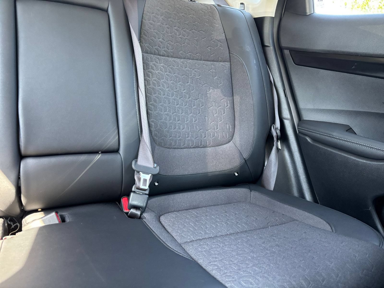 Used 2025 Kia Seltos S FWD image 38