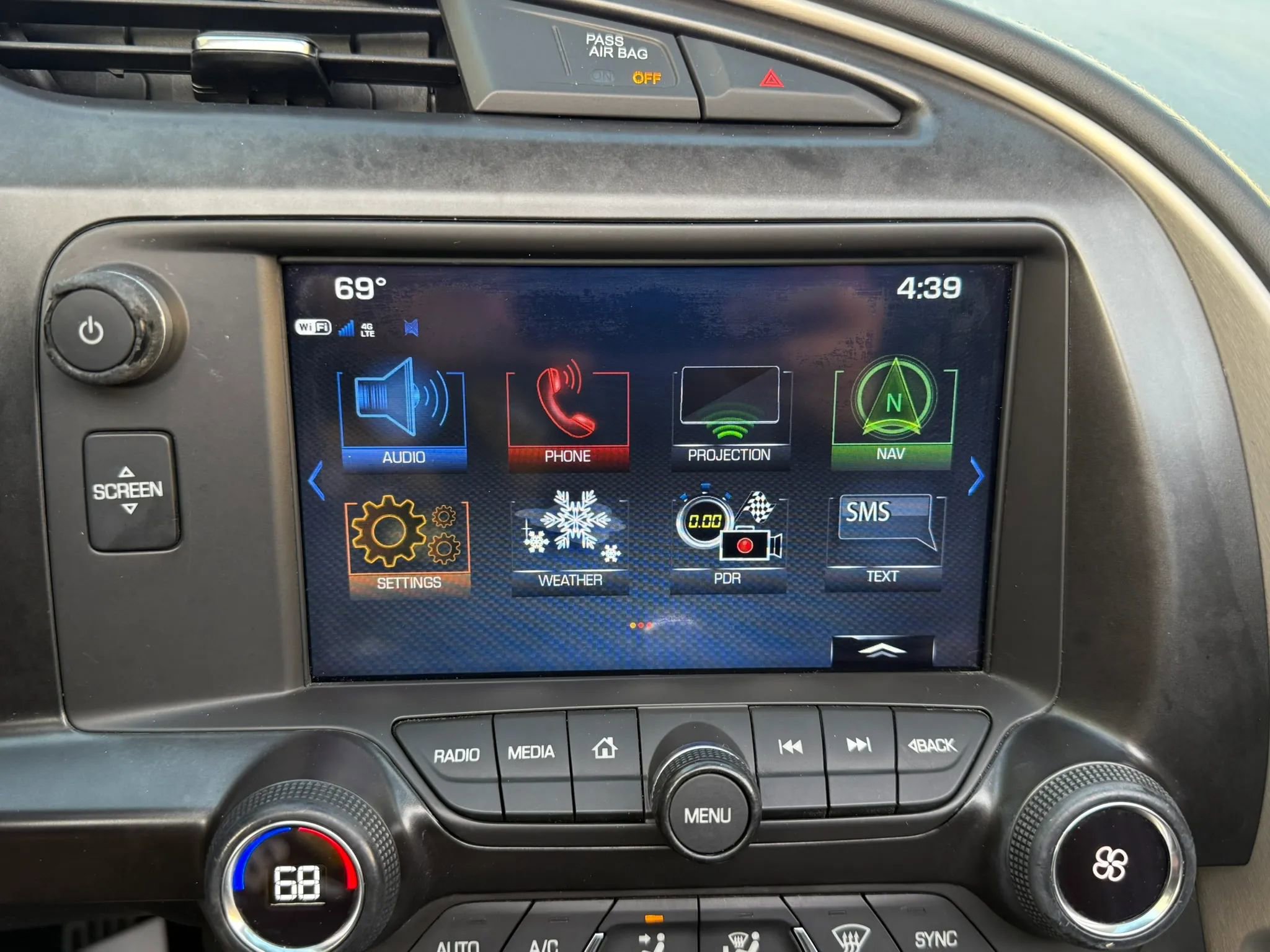 Used 2019 Chevrolet Corvette Stingray Coupe w/ 3LT Preferred Equipment Group image 32