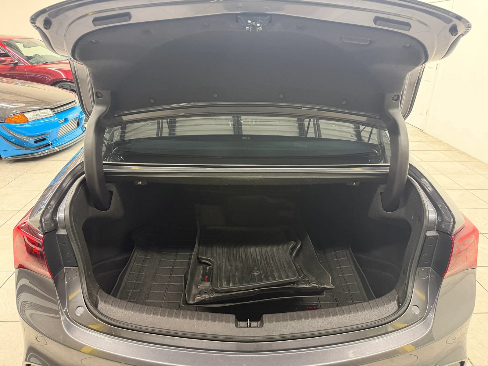 Used 2018 Acura TLX w/ Technology & A-SPEC Package AWD/4WD image 17