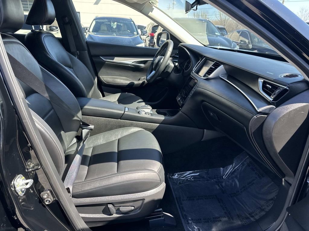 Used 2023 INFINITI QX50 Pure image 35