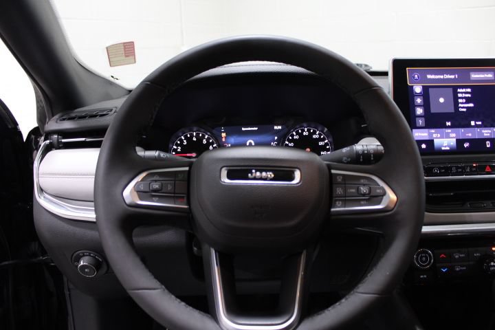 Used 2024 Jeep Compass Limited AWD/4WD image 35