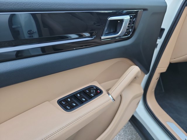 Used 2019 Porsche Cayenne AWD/4WD image 27