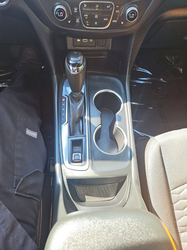 Used 2021 Chevrolet Equinox LT AWD/4WD image 19