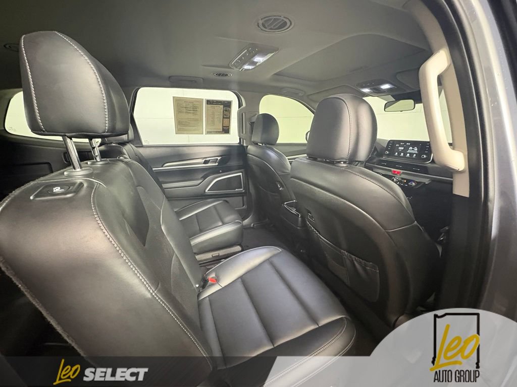 Used 2021 Kia Telluride S FWD image 9