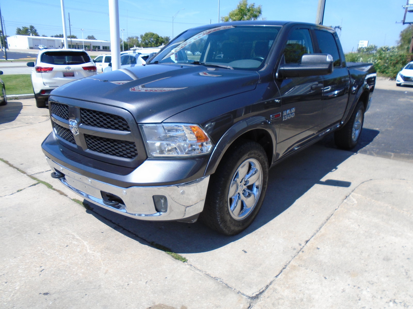 Used 2018 RAM 1500 Outdoorsman AWD/4WD image 6