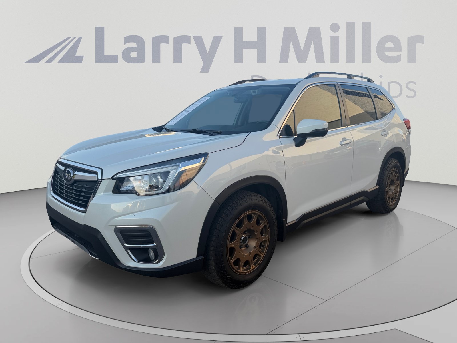 Used 2020 Subaru Forester Limited w/ Popular Package #3 AWD/4WD image 1