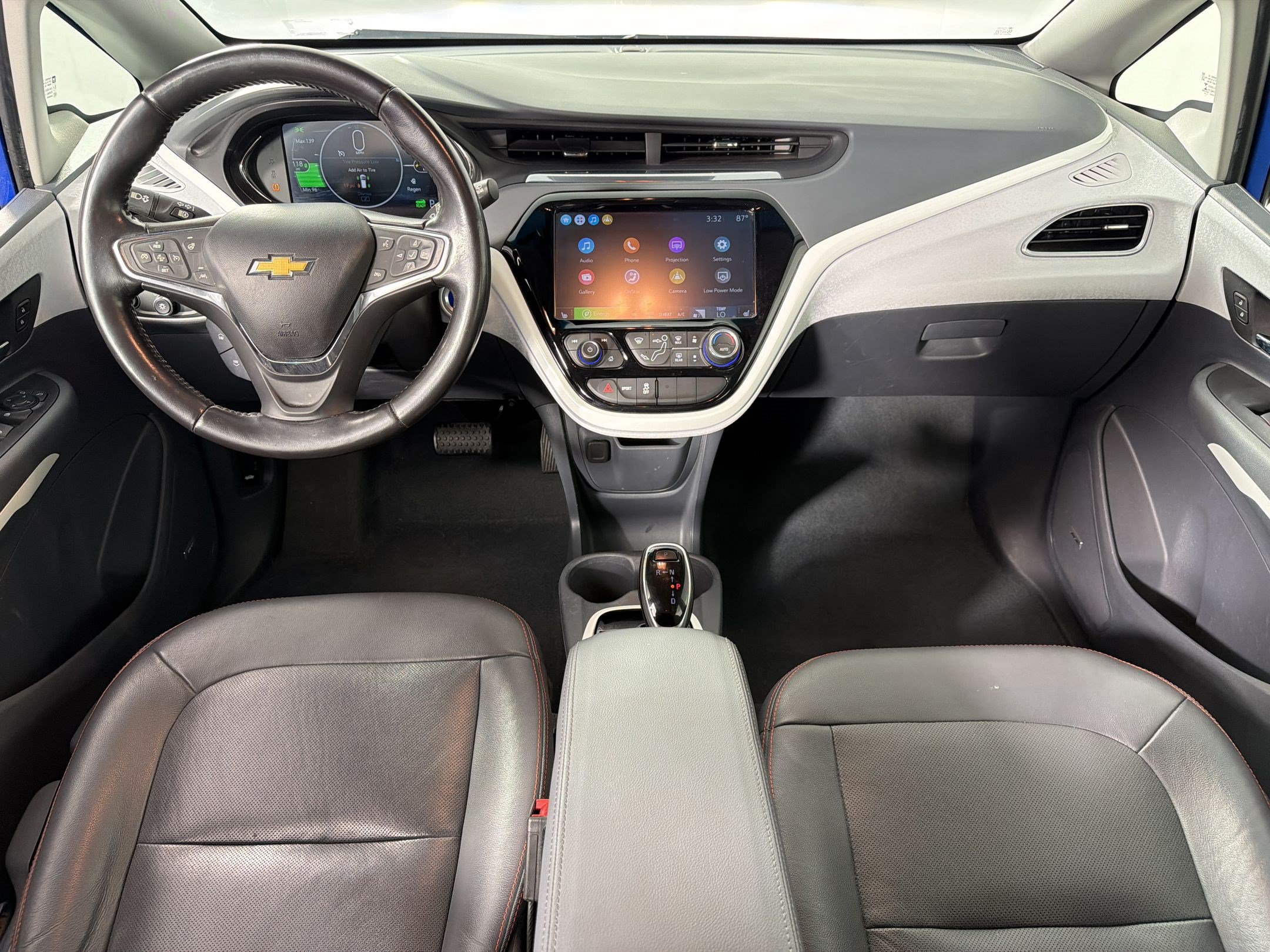 Used 2020 Chevrolet Bolt Premier w/ Infotainment Package FWD image 16