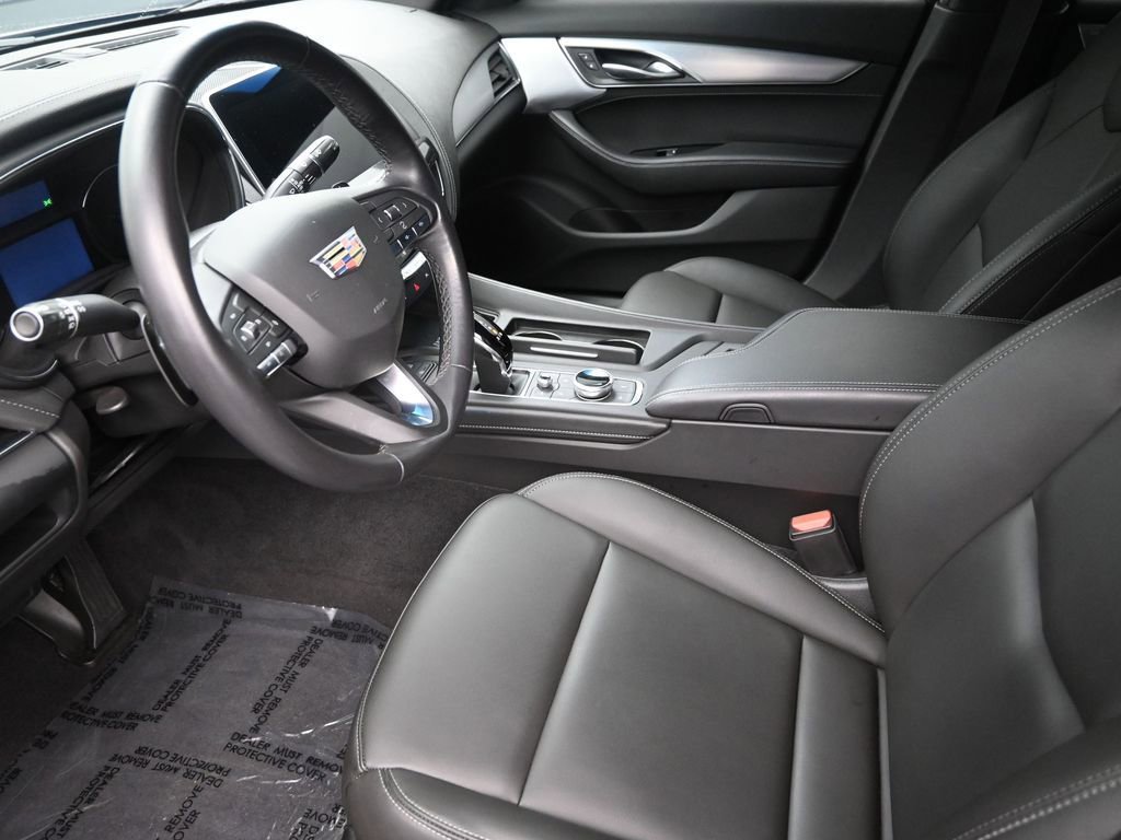 Used 2023 Cadillac CT5 Luxury w/ LPO, ONYX Package image 12