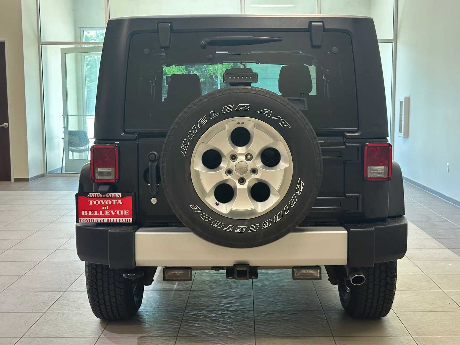 Used 2013 Jeep Wrangler Sahara w/ Connectivity Group AWD/4WD image 5