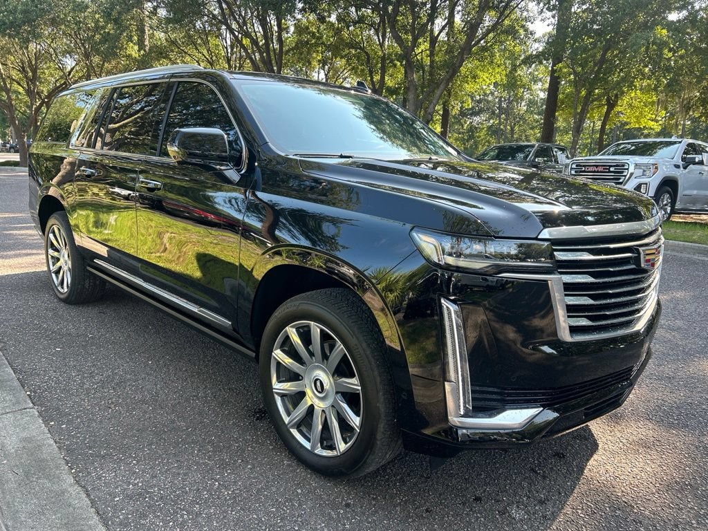 Certified 2023 Cadillac Escalade ESV Premium Luxury Platinum AWD/4WD image 4