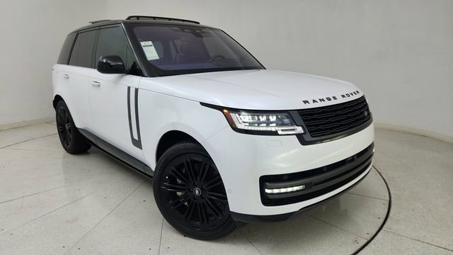 Used 2023 Land Rover Range Rover SE image 1
