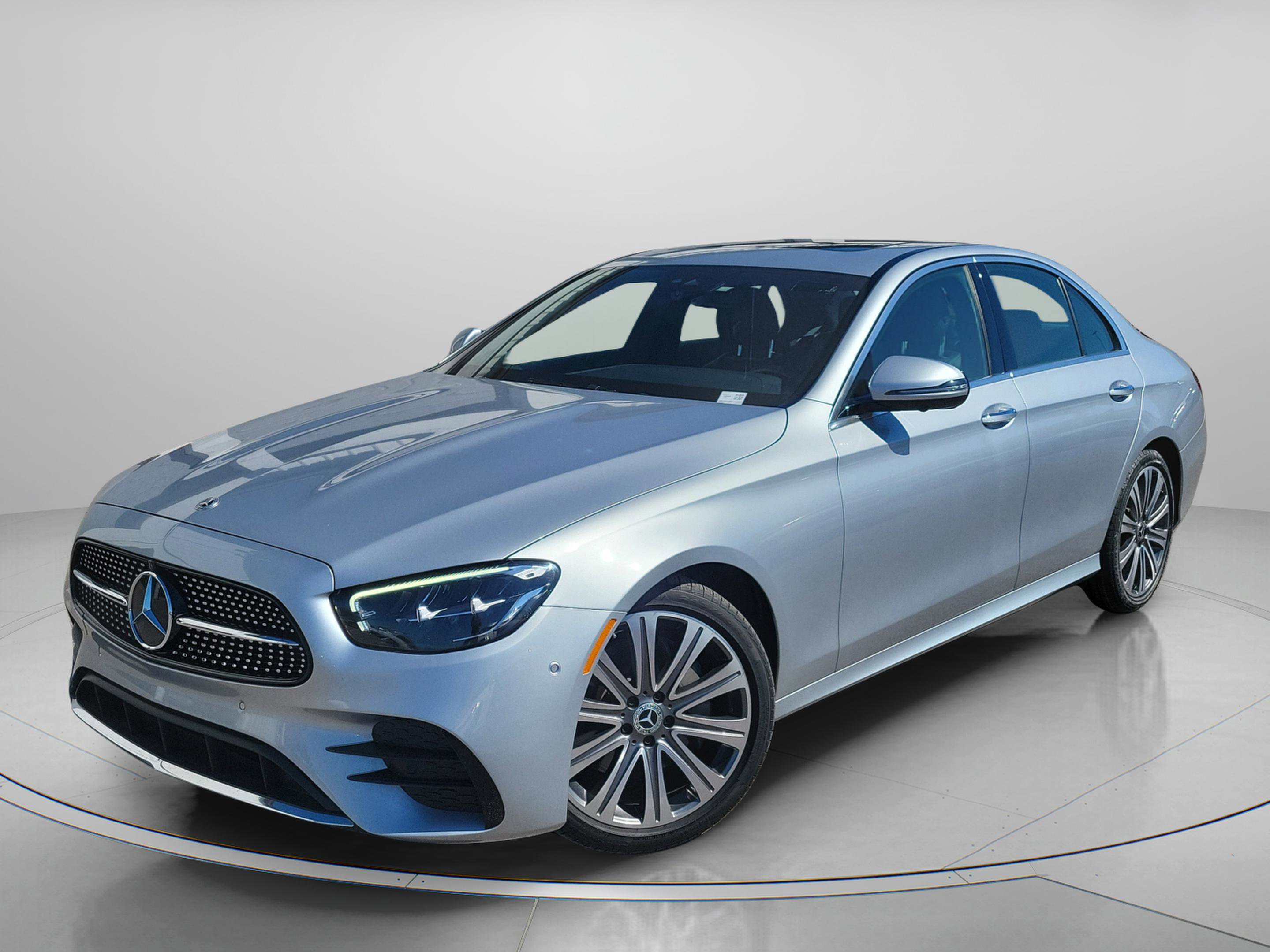 Certified 2022 Mercedes-Benz E 350 Sedan image 2