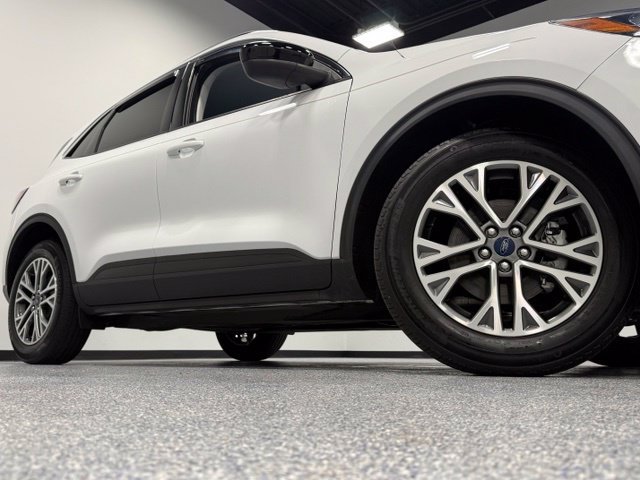 Certified 2022 Ford Escape SEL FWD image 3