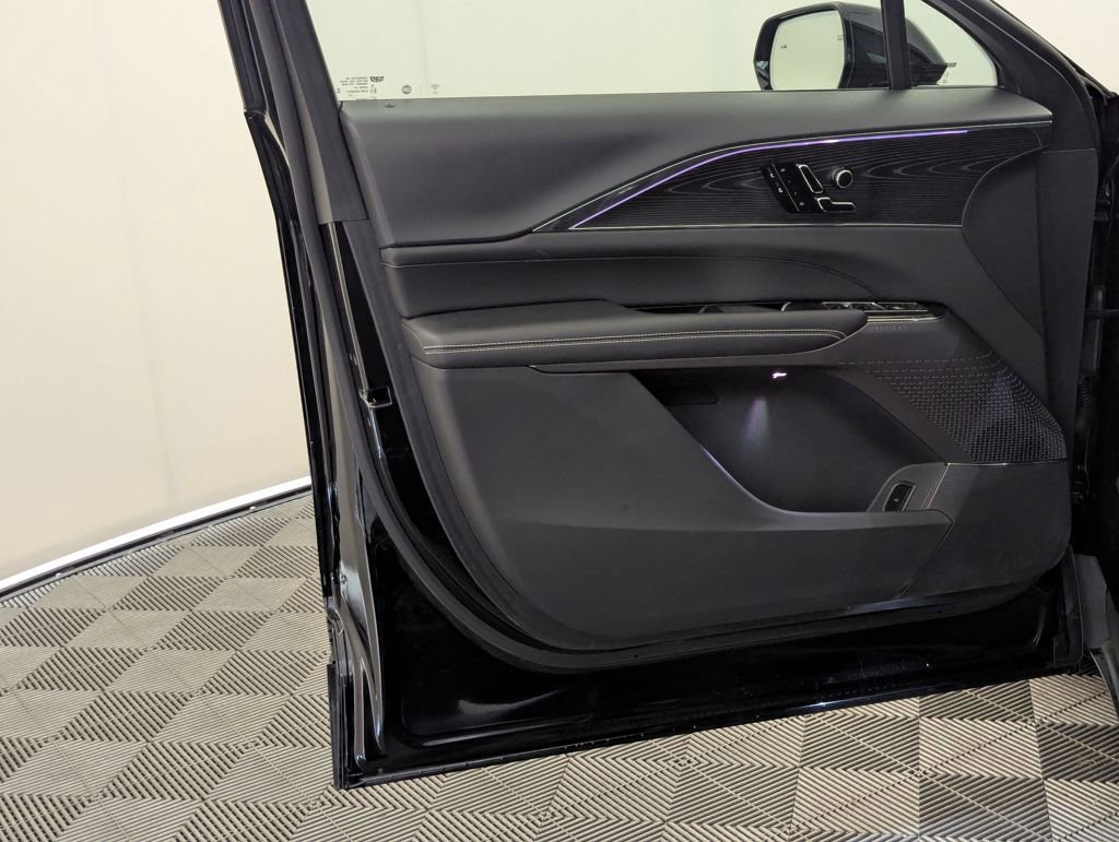 Used 2024 Cadillac Lyriq Sport image 88