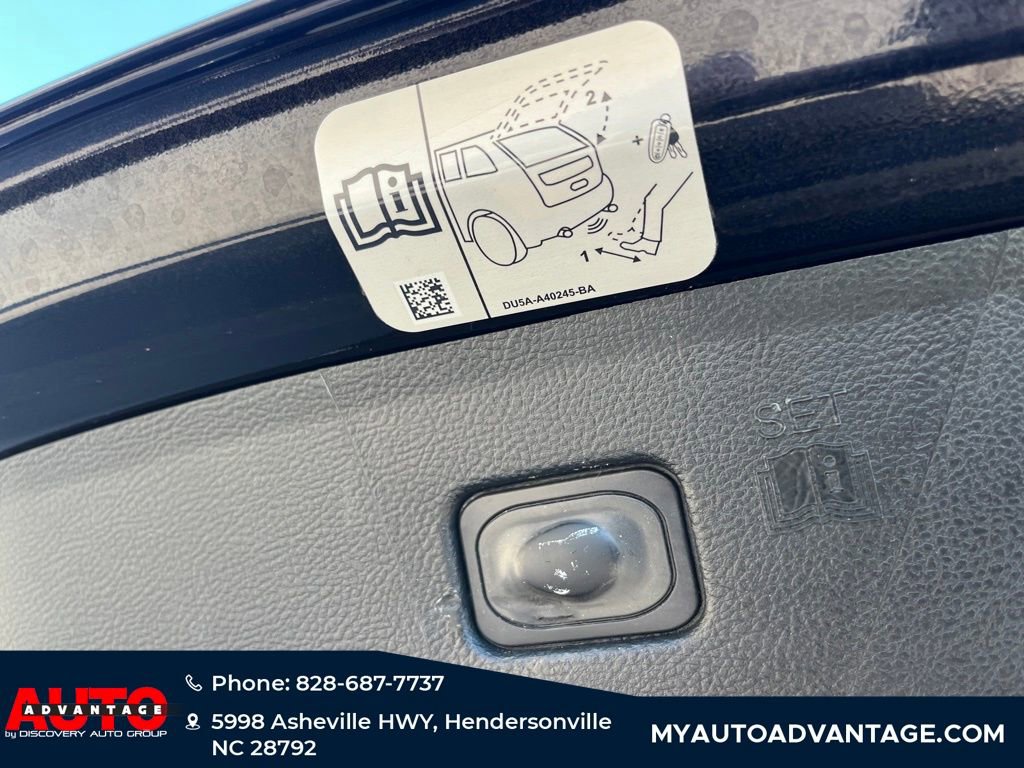 Used 2018 Ford Edge Sport w/ Ford Safe & Smart Package image 28